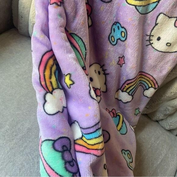 Hello Kitty Blanket - Purple with Planets, Bows and Rainbows - Picture 6 of 9
